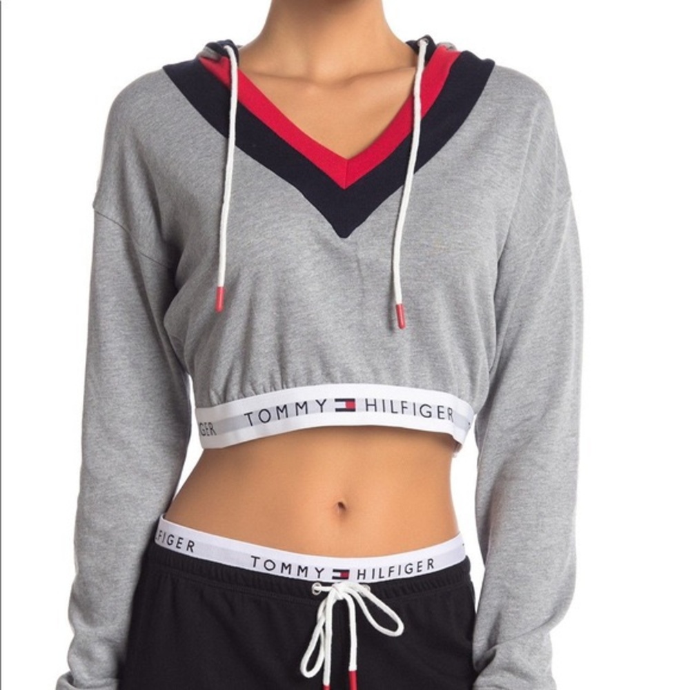Tommy Hilfiger Retro Long Sleeve Crop Top Hoodie